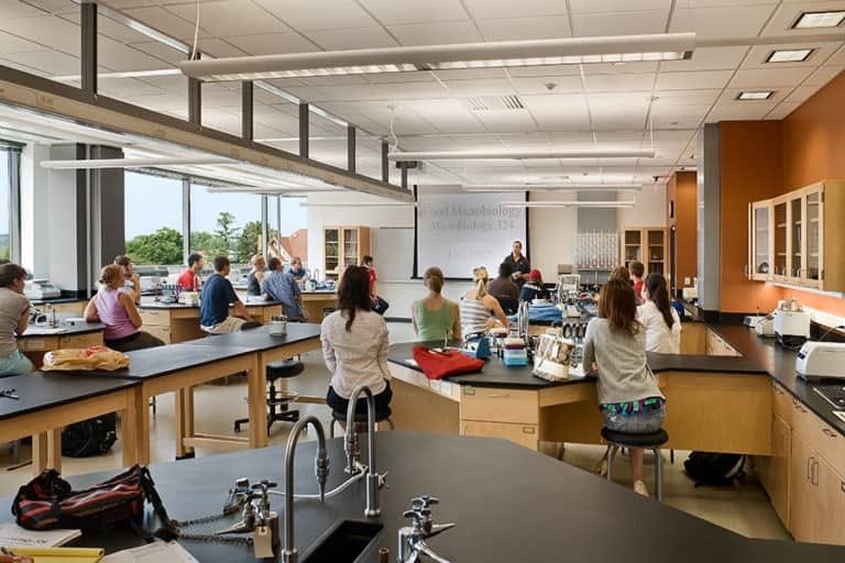 University of Wisconsin-Madison Microbial Sciences Building Laboratory with flexible furnishings supports a number of pedagogies, as shown during a class in session.